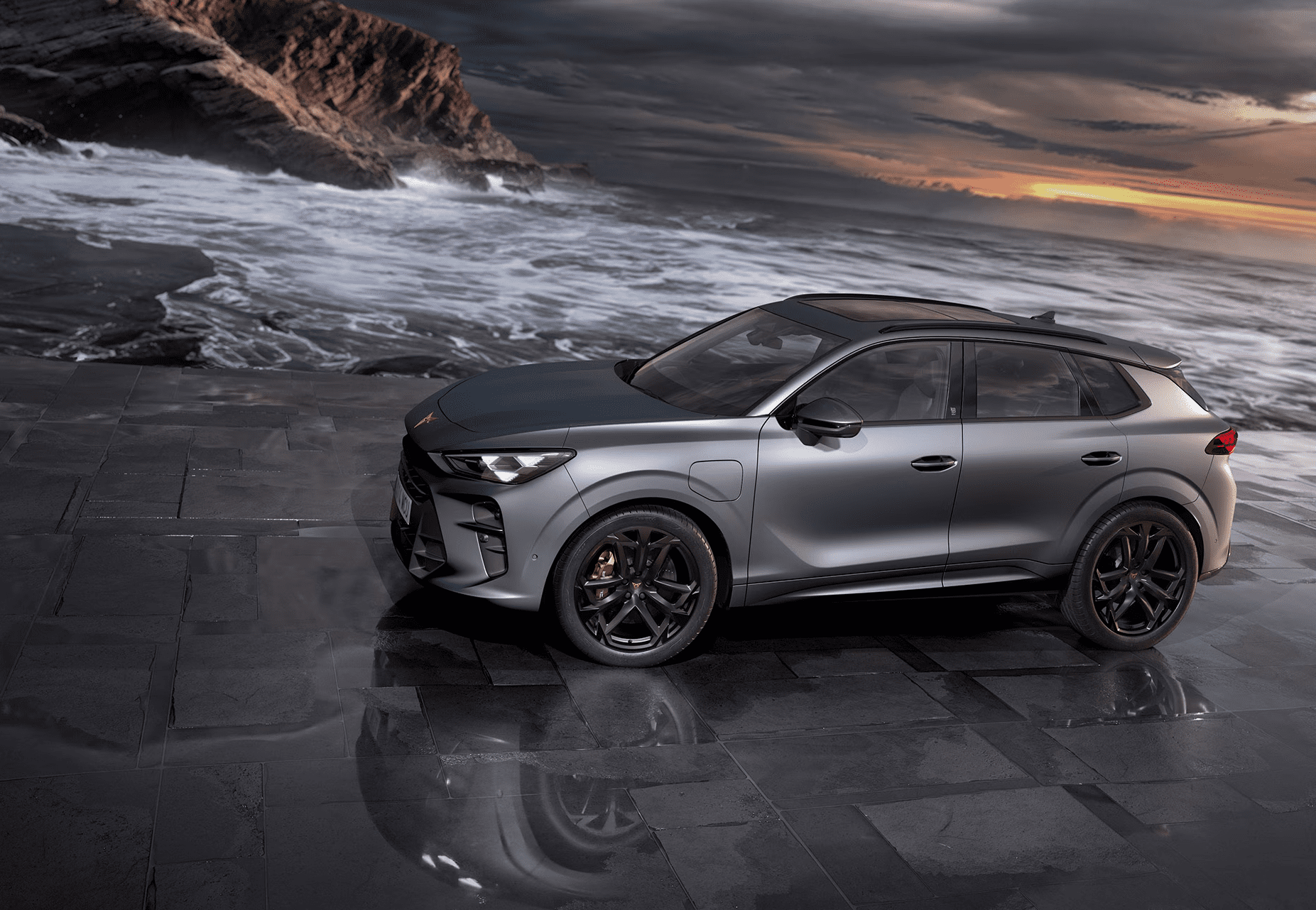 1758528260-new-cupra-terramar-2024-hybrid-suv-side-view.png