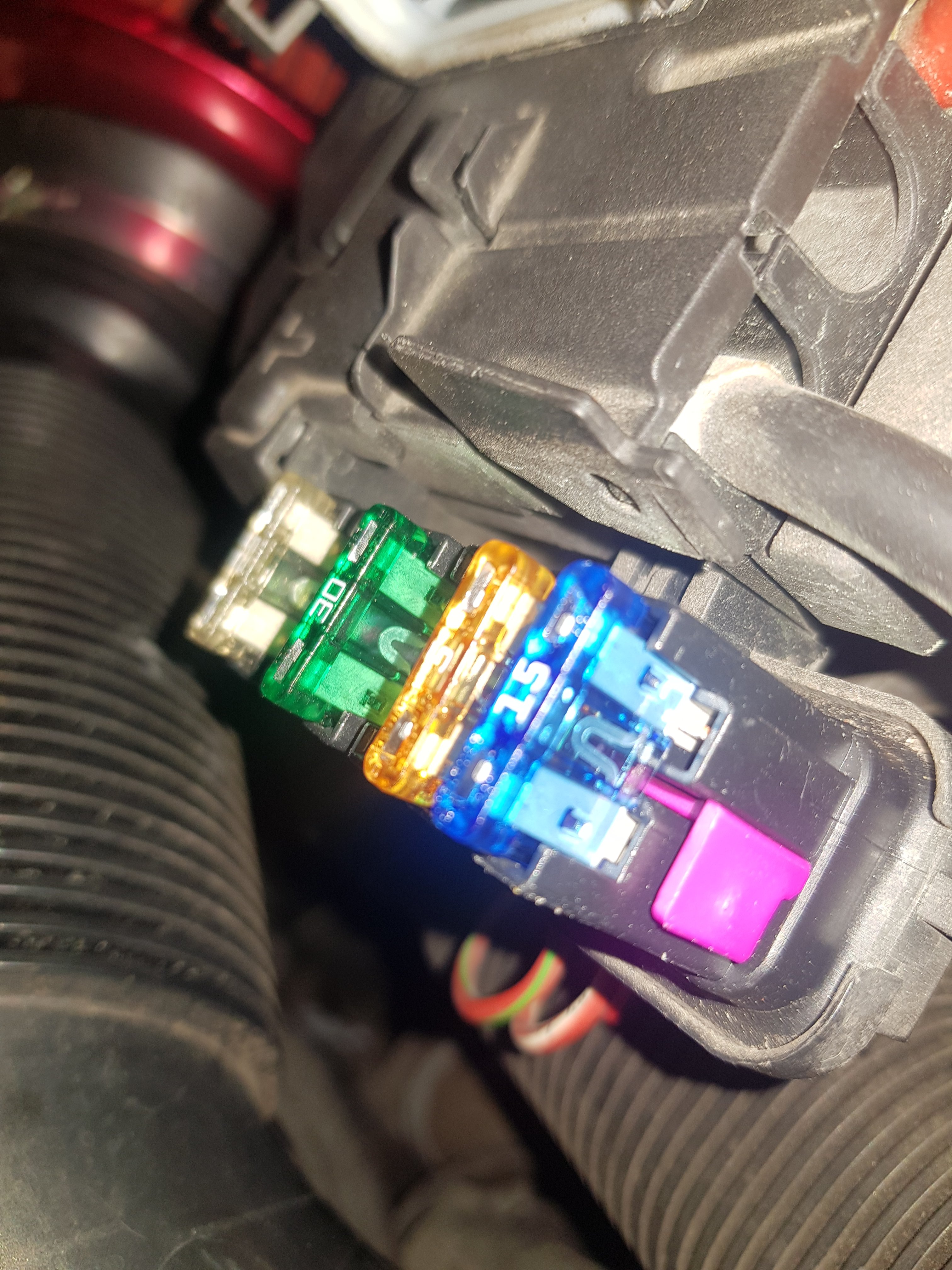 BATTERY FLASHING ON IDLE