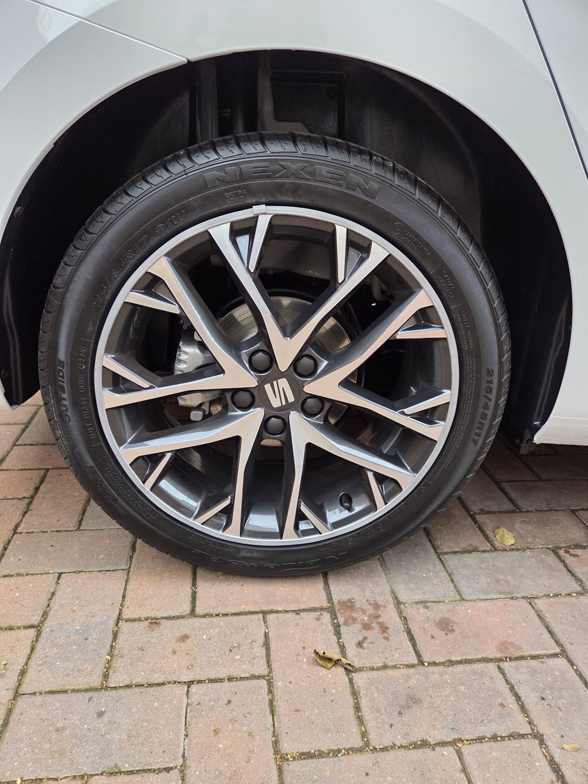 20251026_120145.jpg 20251026_120145.jpg