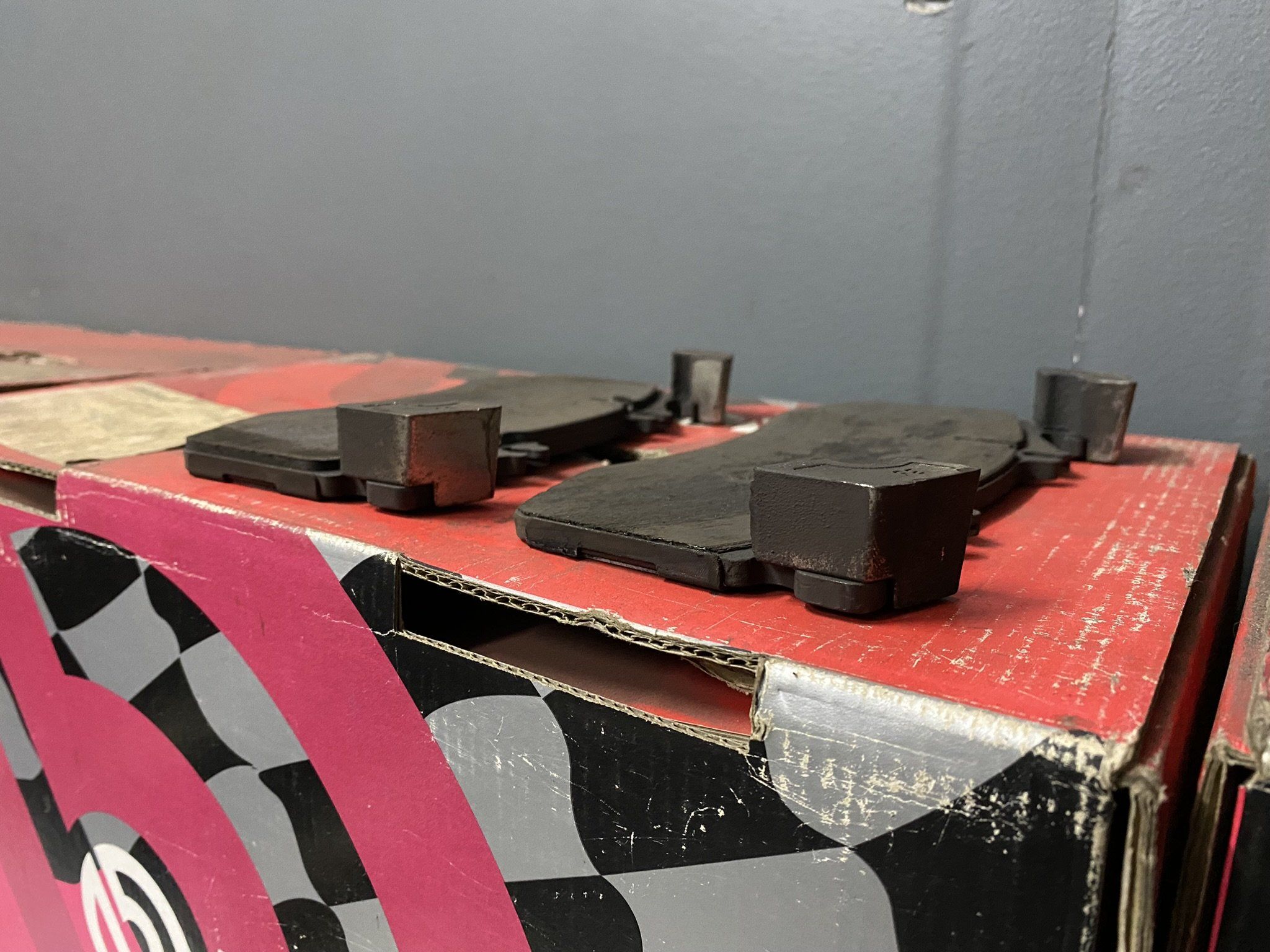 a45s_front_right_pads_outter_innerf.JPEG