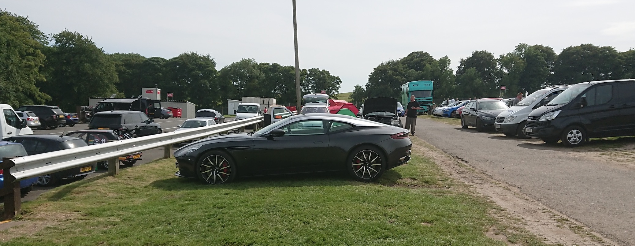aston.jpg
