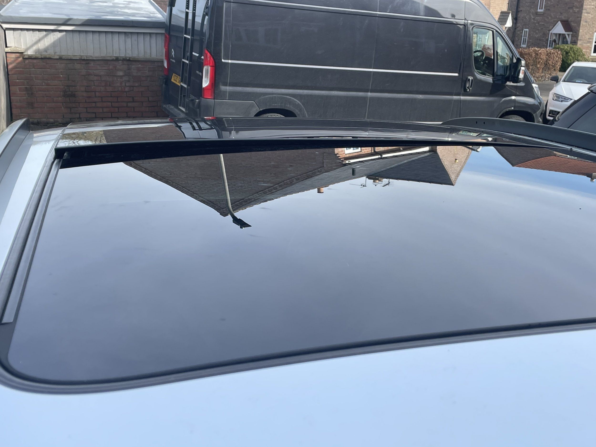 Panoramic sunroof stuck