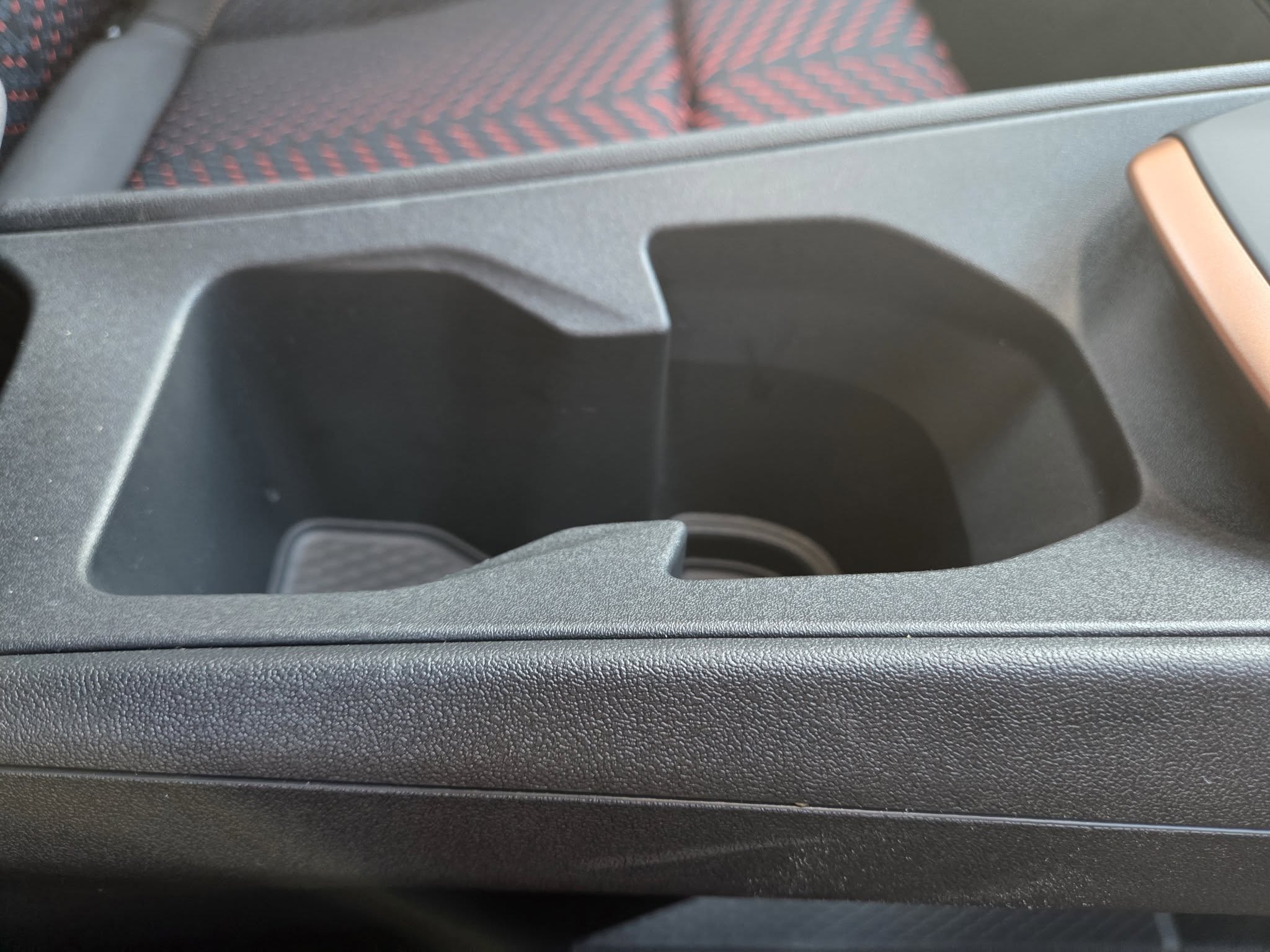 Centre console trim.jpg