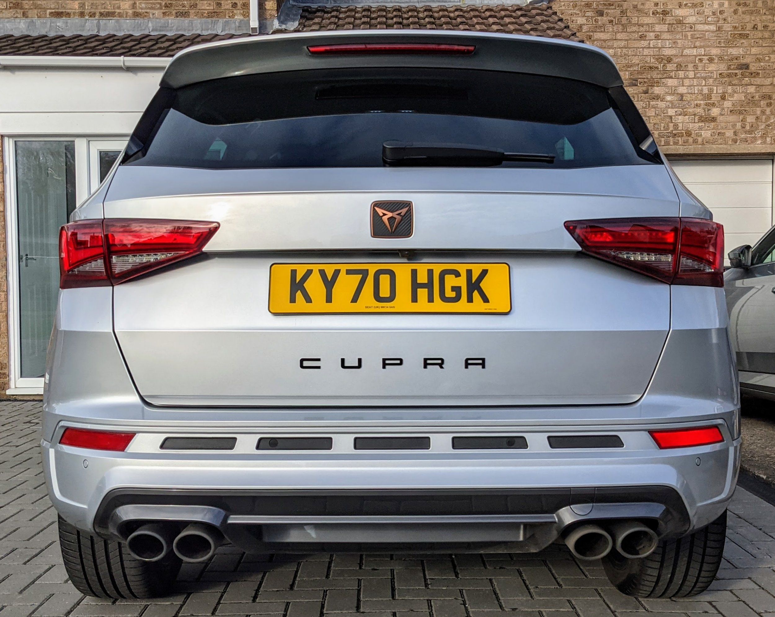 CUPRA Ateca 2020.jpg