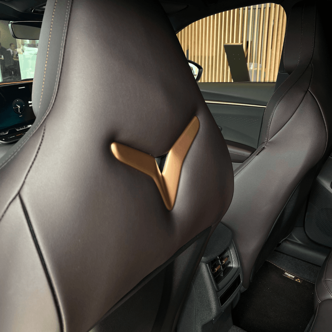CUPRA-terramar-deep-burgendy-seats (4).png