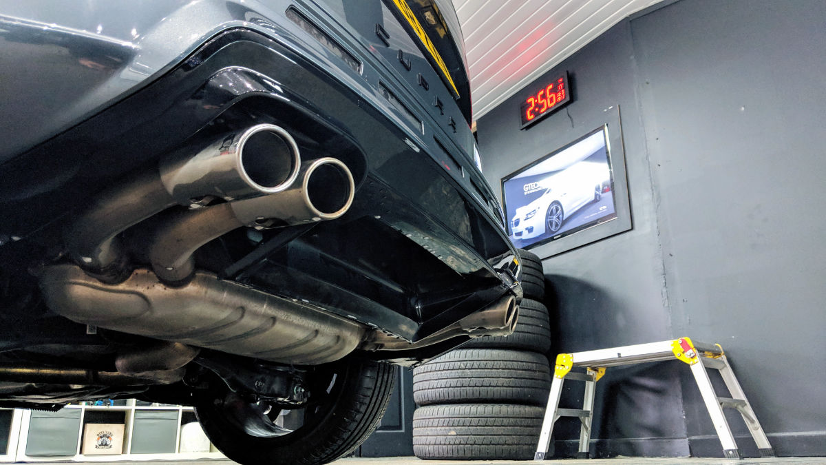 exhausts-underneath-cupra-ateca.jpg