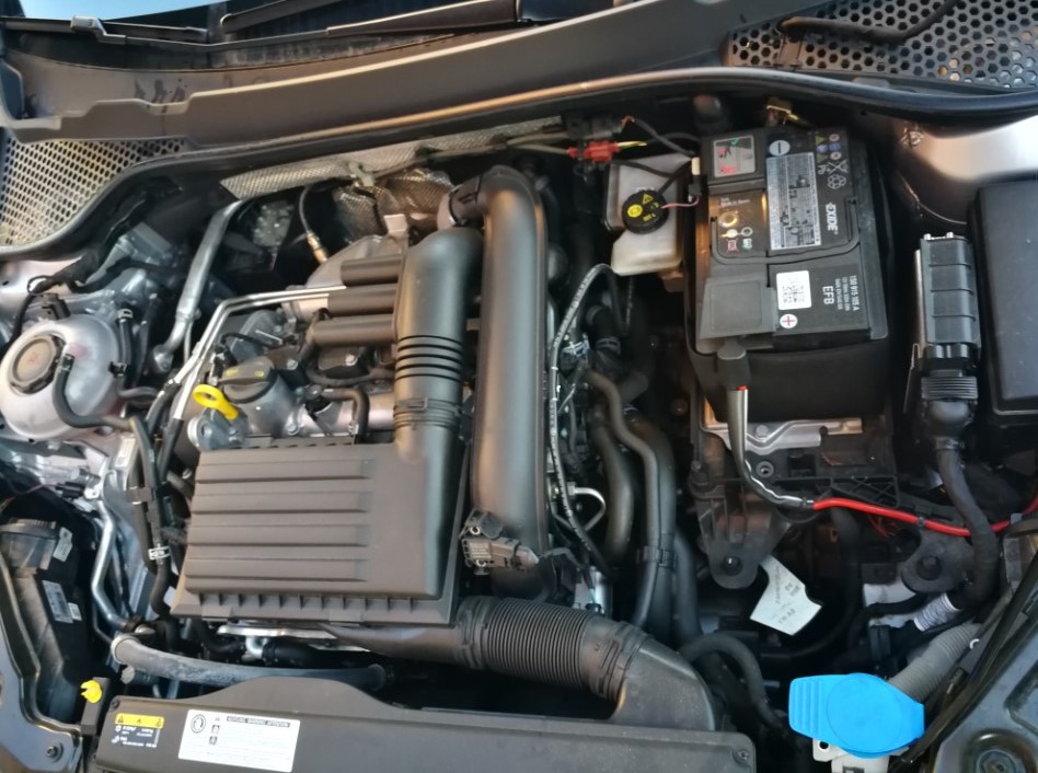 leon-engine.jpg