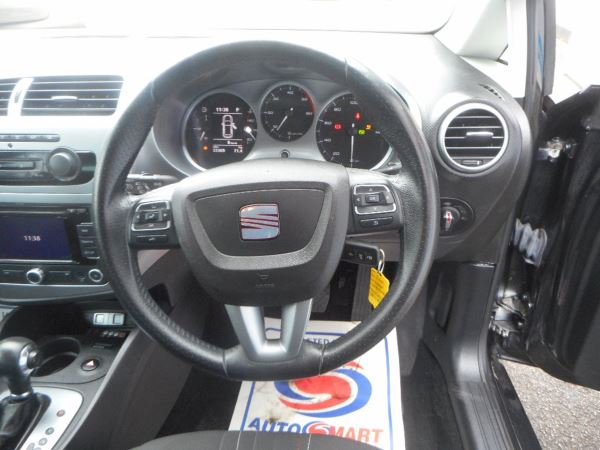 SEAT-LEON-1.6-TDI-SE-COPA-DSG-5DR-steering-wheel.jpg