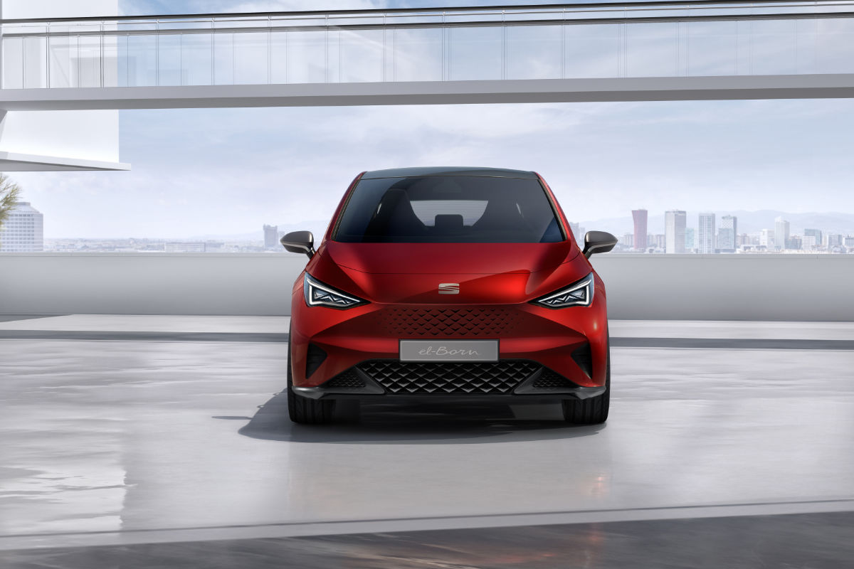 SEAT_el-Born_plugged_into_electric_mobility--31423.jpg