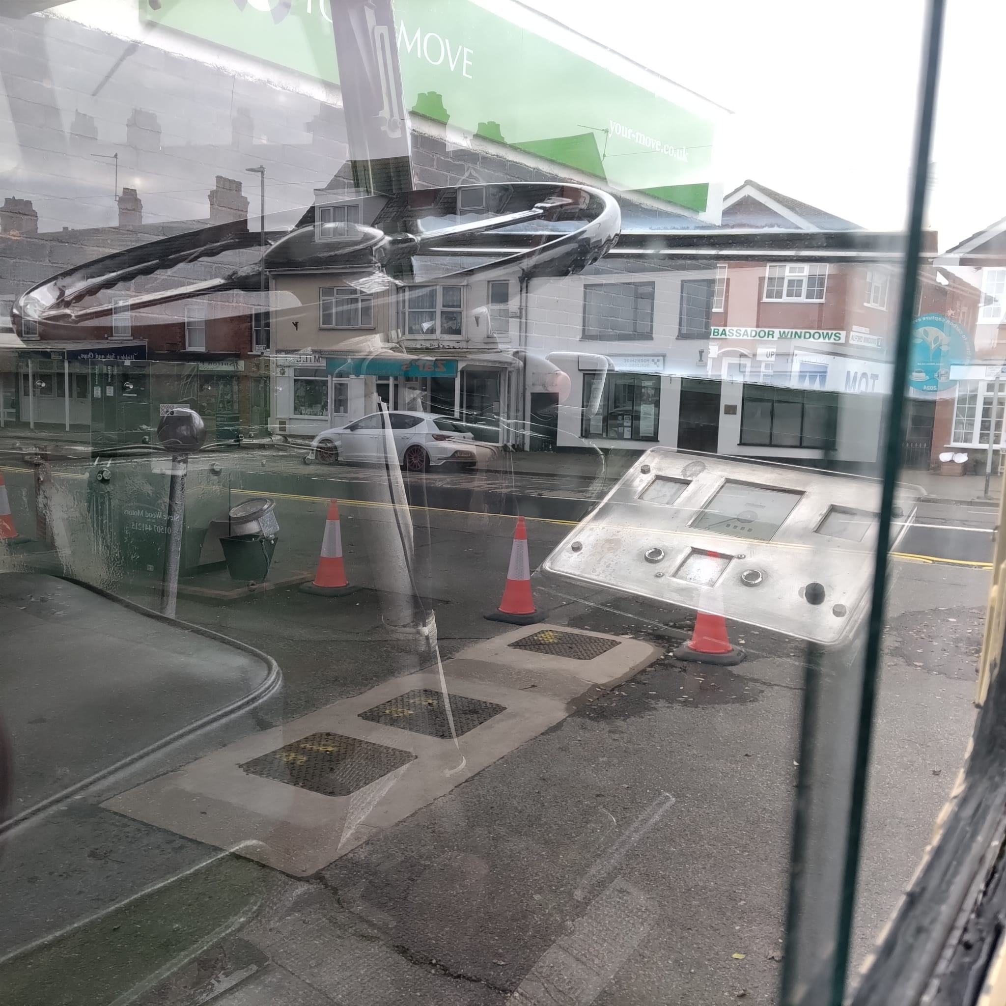 WhatsApp Image 2025-11-16 at 22.15.08.jpeg