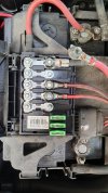 battery-fuses.jpg