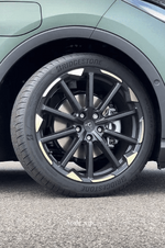 Rebel rims without aero cover.png