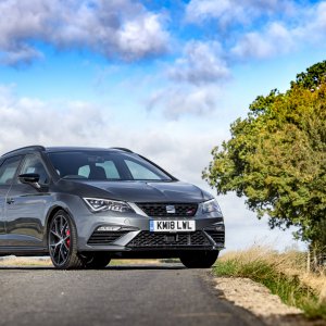 SEAT_Leon_CUPRA_ST_Carbon_Edition--30805.jpg