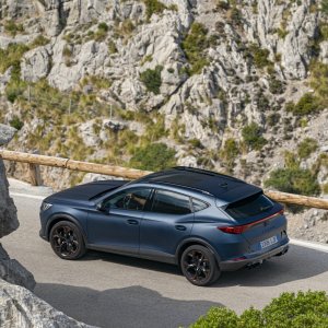 CUPRA-Formentor-Dynamic_34_HQ.jpg