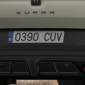 2021_CUPRA_Formentor_VZ5-carbon-fibre-rear-exhaust-detail.jpg