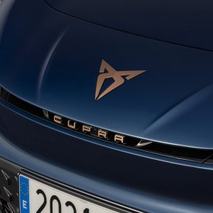 CUPRA-Born_09_HQ.jpg