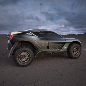 Tavascan-Extreme-E-Concept_02_HQ.jpg