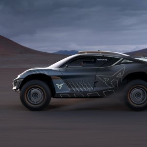 Tavascan-Extreme-E-Concept_05_HQ.jpg