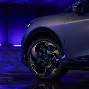 CUPRA-Tavascan_07_HQ.jpg