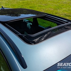 13 - CUPRA Leon Estate VZ3 4Drive - Panoramic Roof.jpg