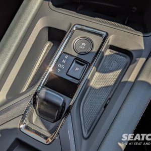 16 - CUPRA Leon Estate VZ3 4Drive - Gear Selection.jpg