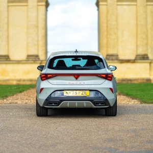 CUPRA Leon Shadow Edition exterior  2.jpg