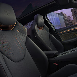 08_CUPRA Raval Plasma.jpg