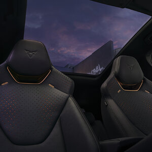 12_CUPRA Raval Plasma.jpg