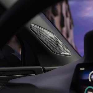 16_CUPRA Raval Plasma.jpg