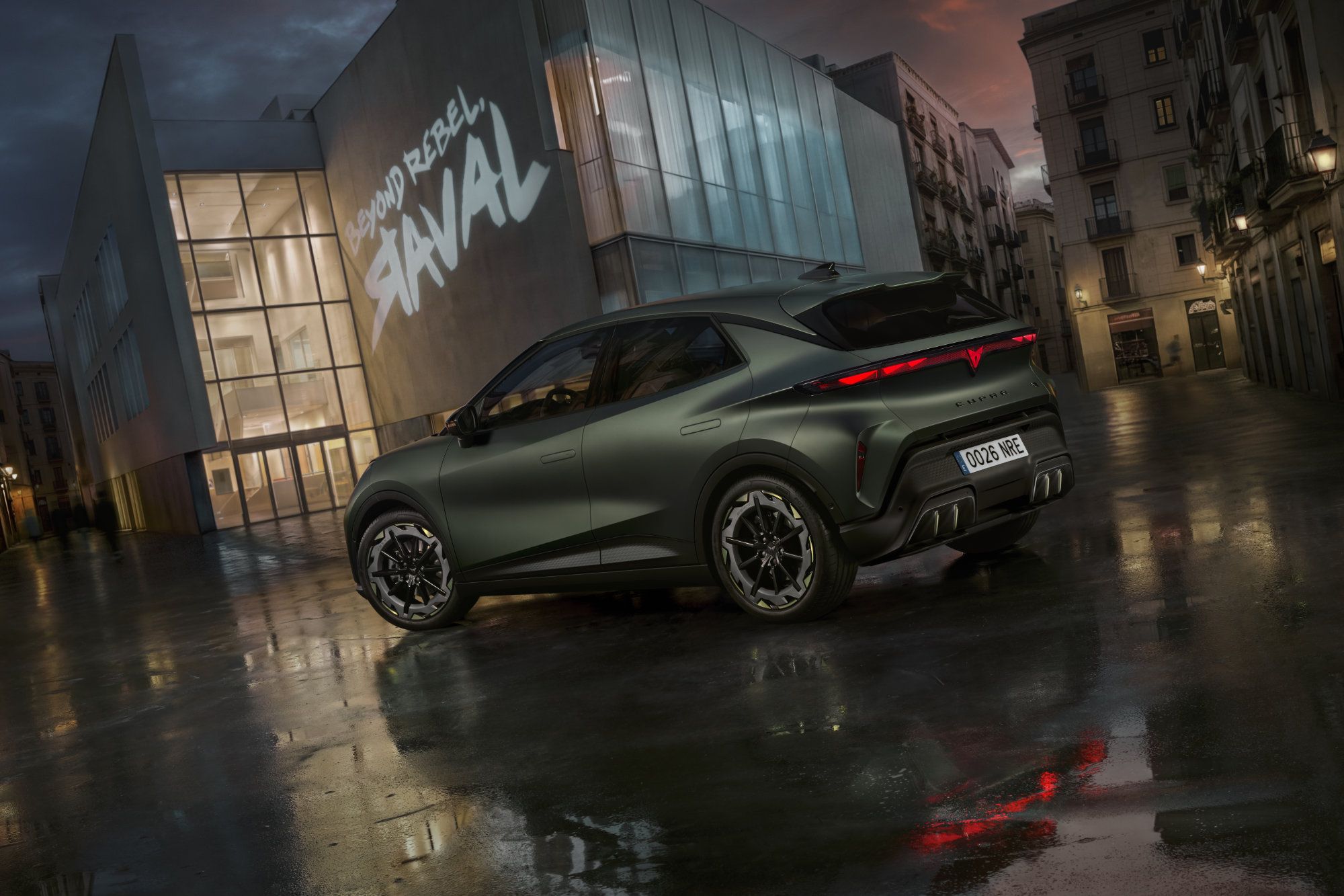 02_CUPRA Raval Manganese Matt.jpg