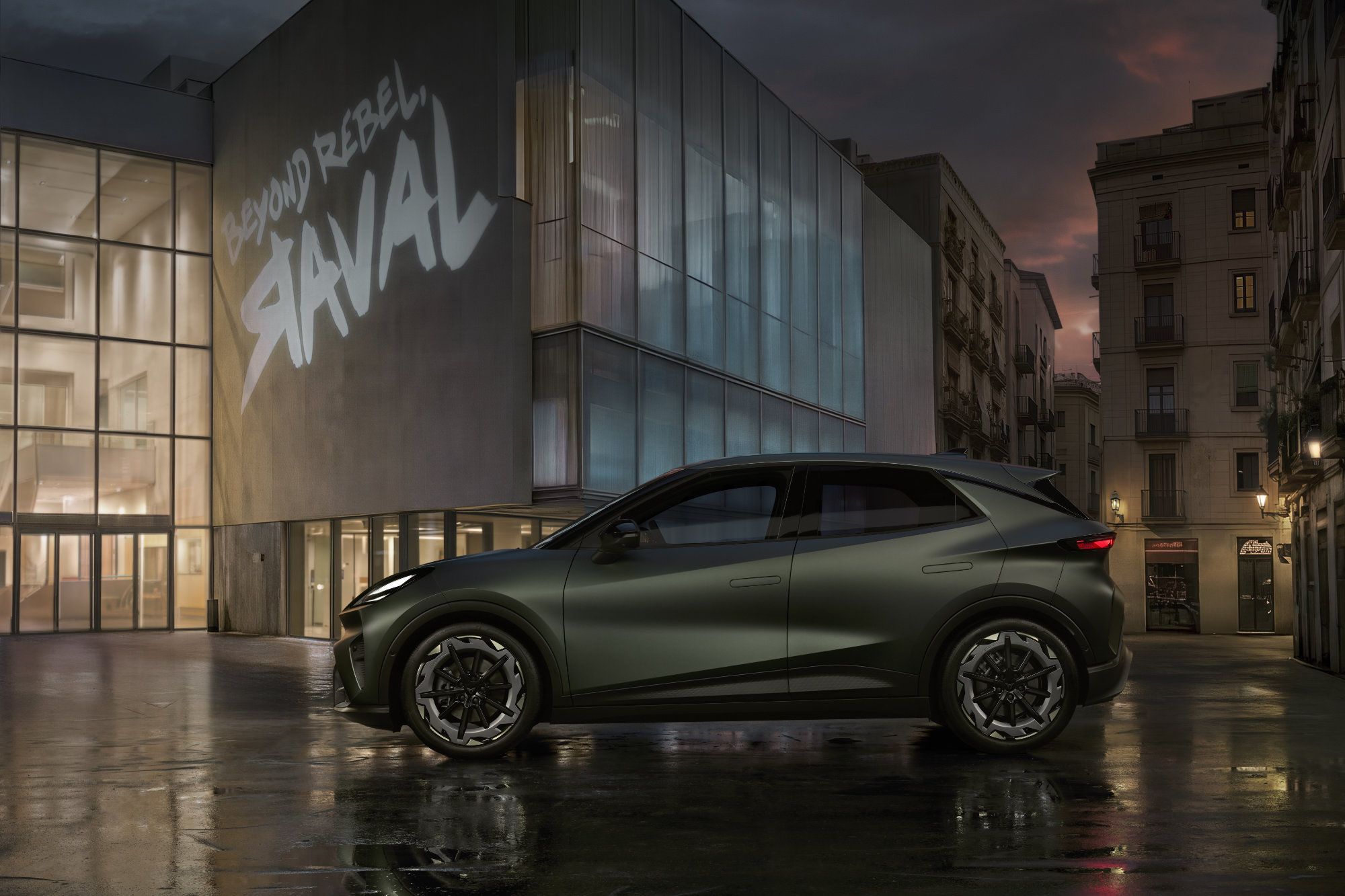 07_CUPRA Raval Manganese Matt.jpg