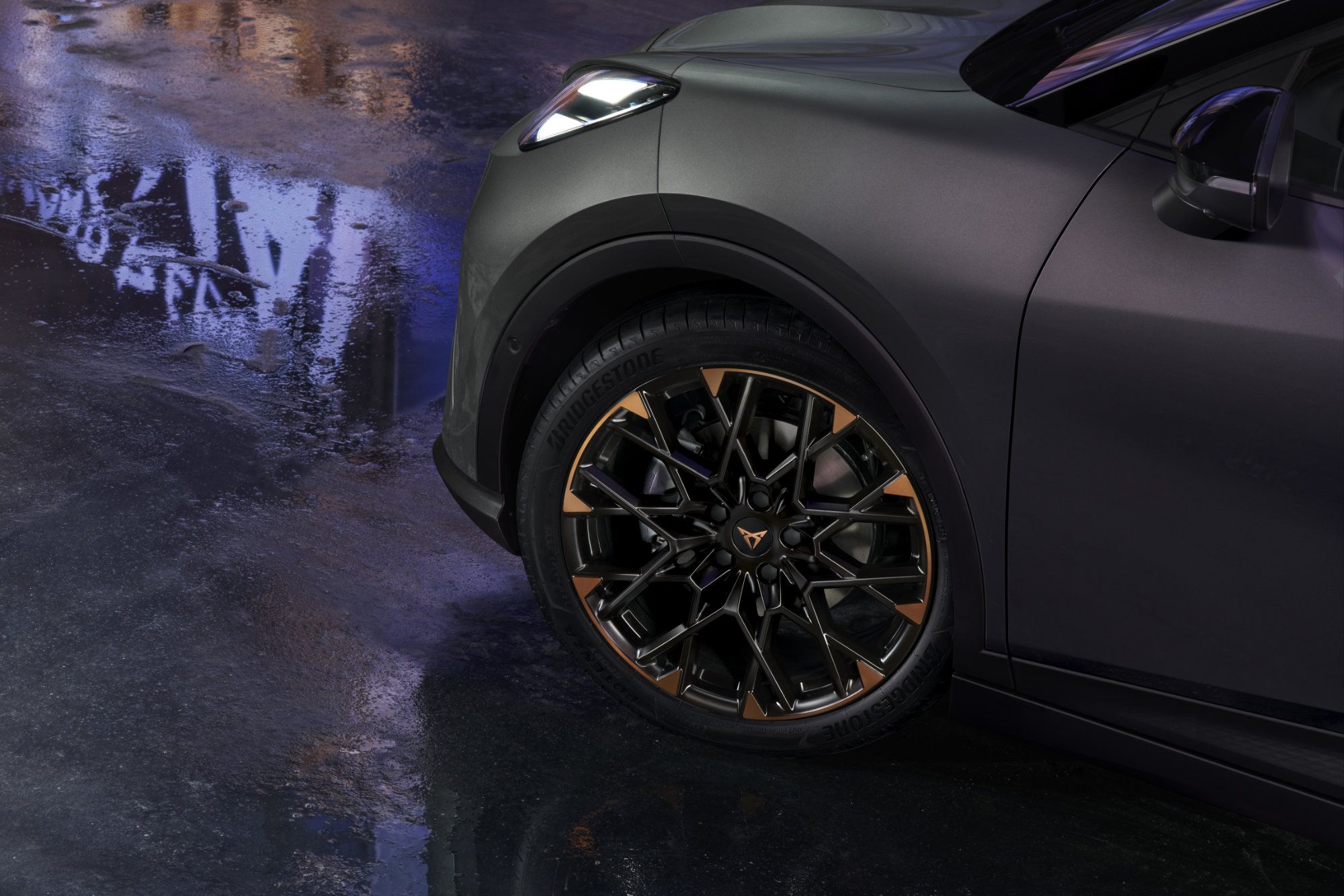 11_CUPRA Raval Plasma.jpg