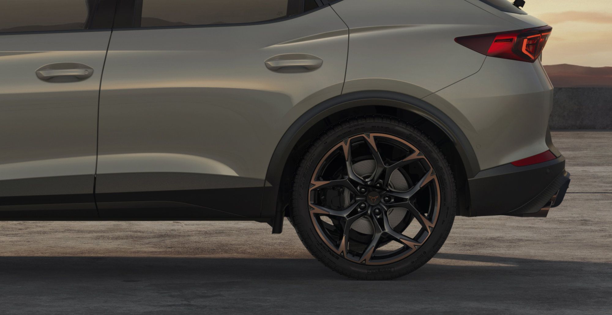 2021_CUPRA_Formentor_VZ5-wheel-detail-rear.jpg