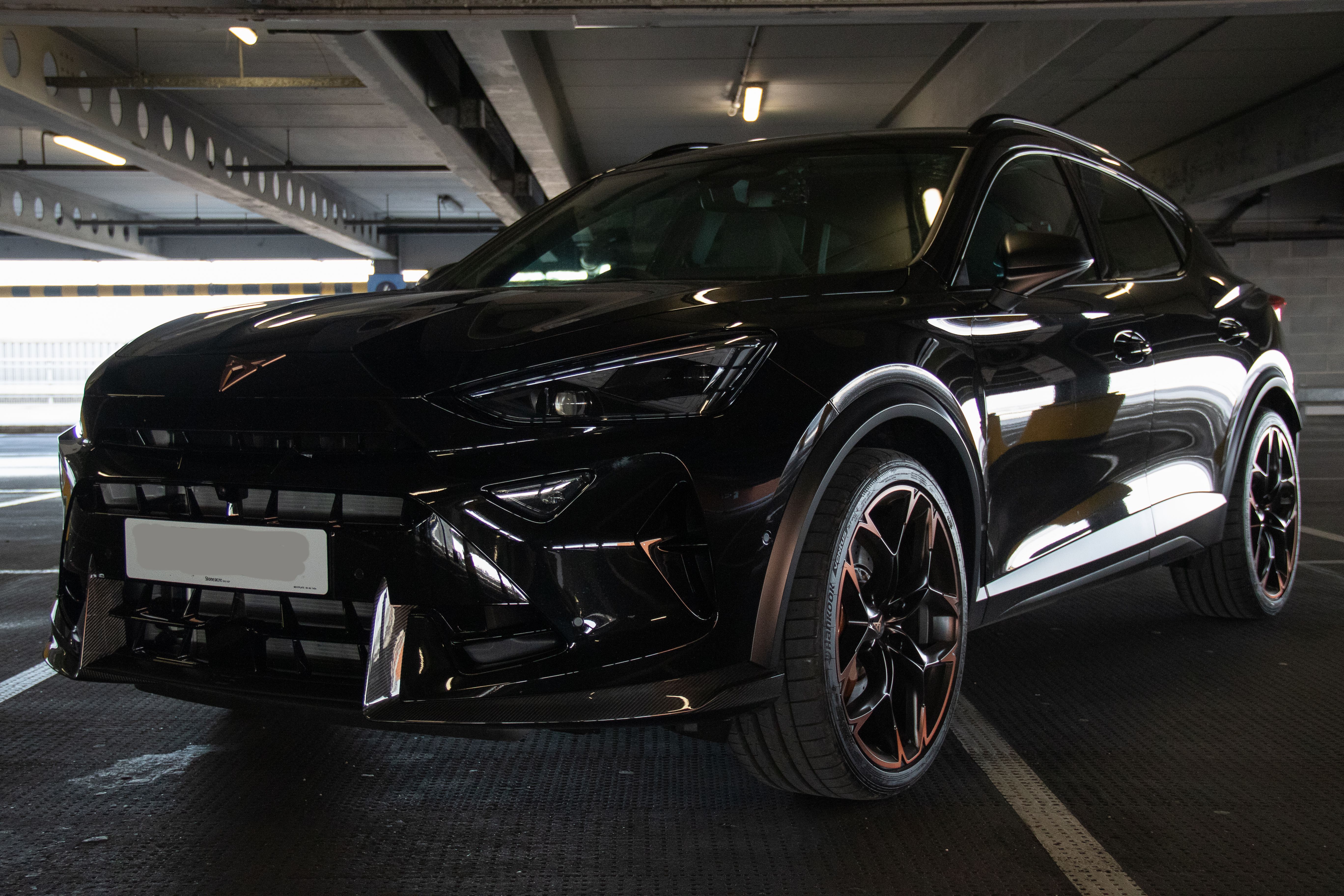 2026 Formentor VZ5 in Midnight Black