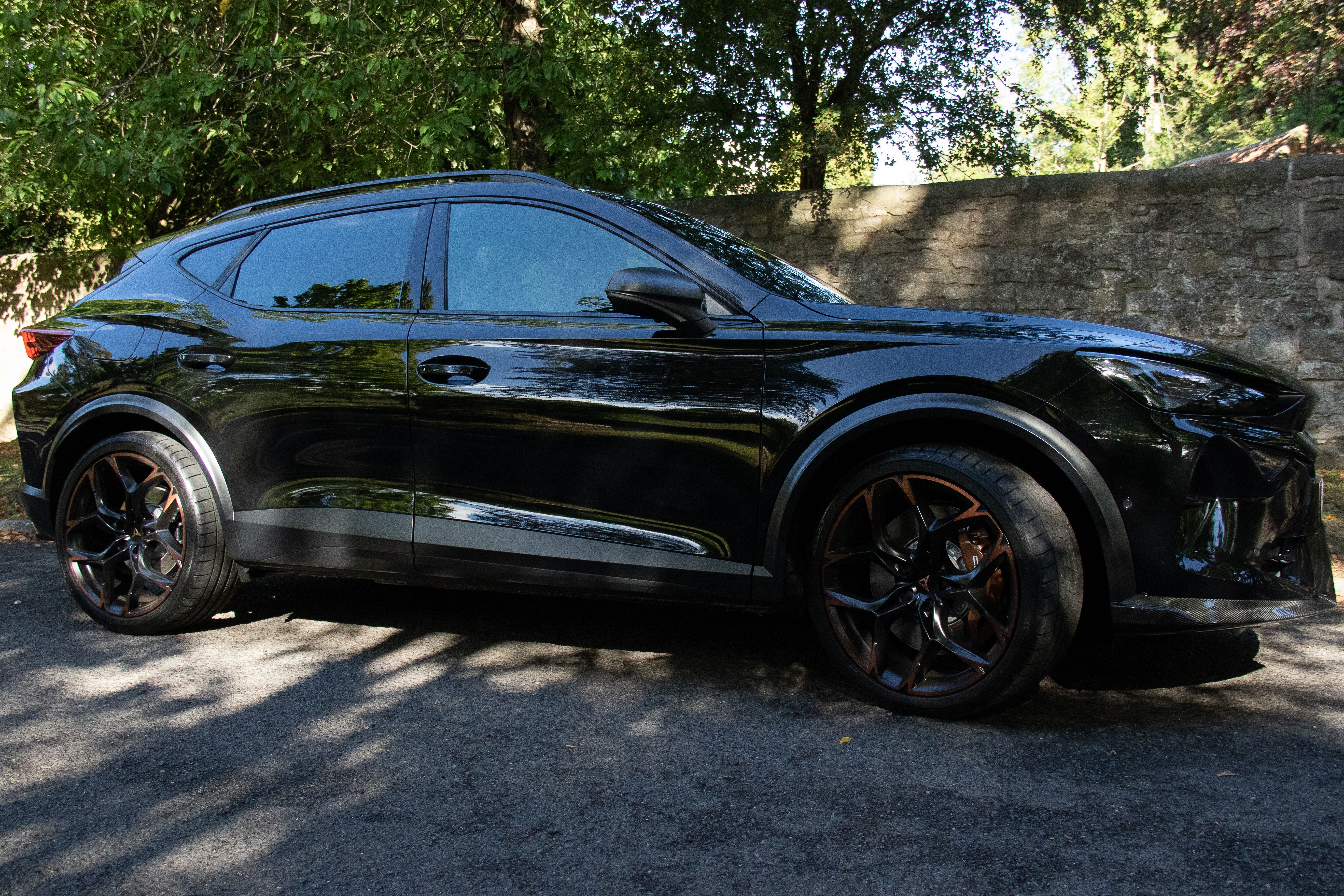 2026 Formentor VZ5 in Midnight Black