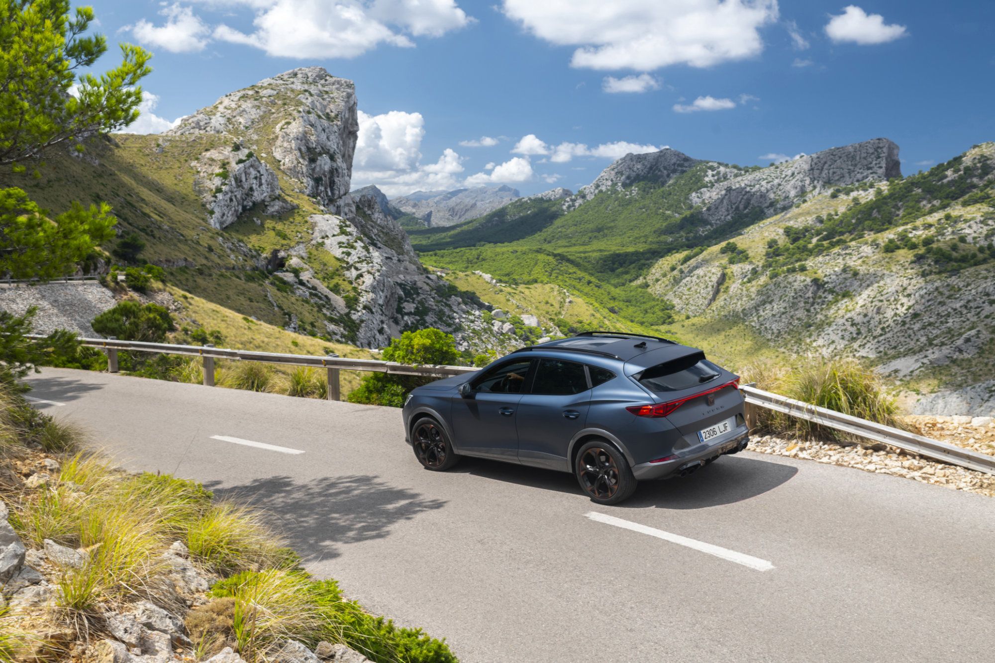 CUPRA-Formentor-Dynamic_33_HQ.jpg