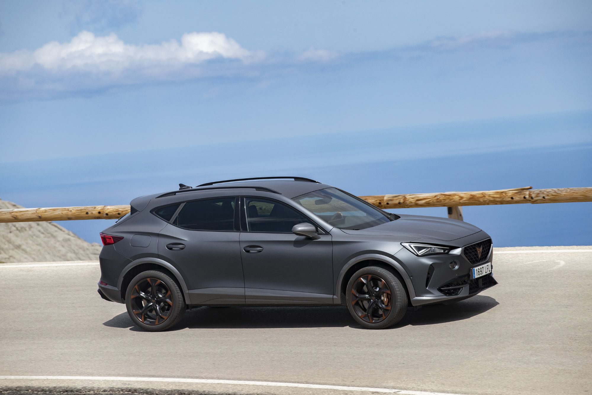 CUPRA-Formentor-Dynamic_50_HQ.jpg