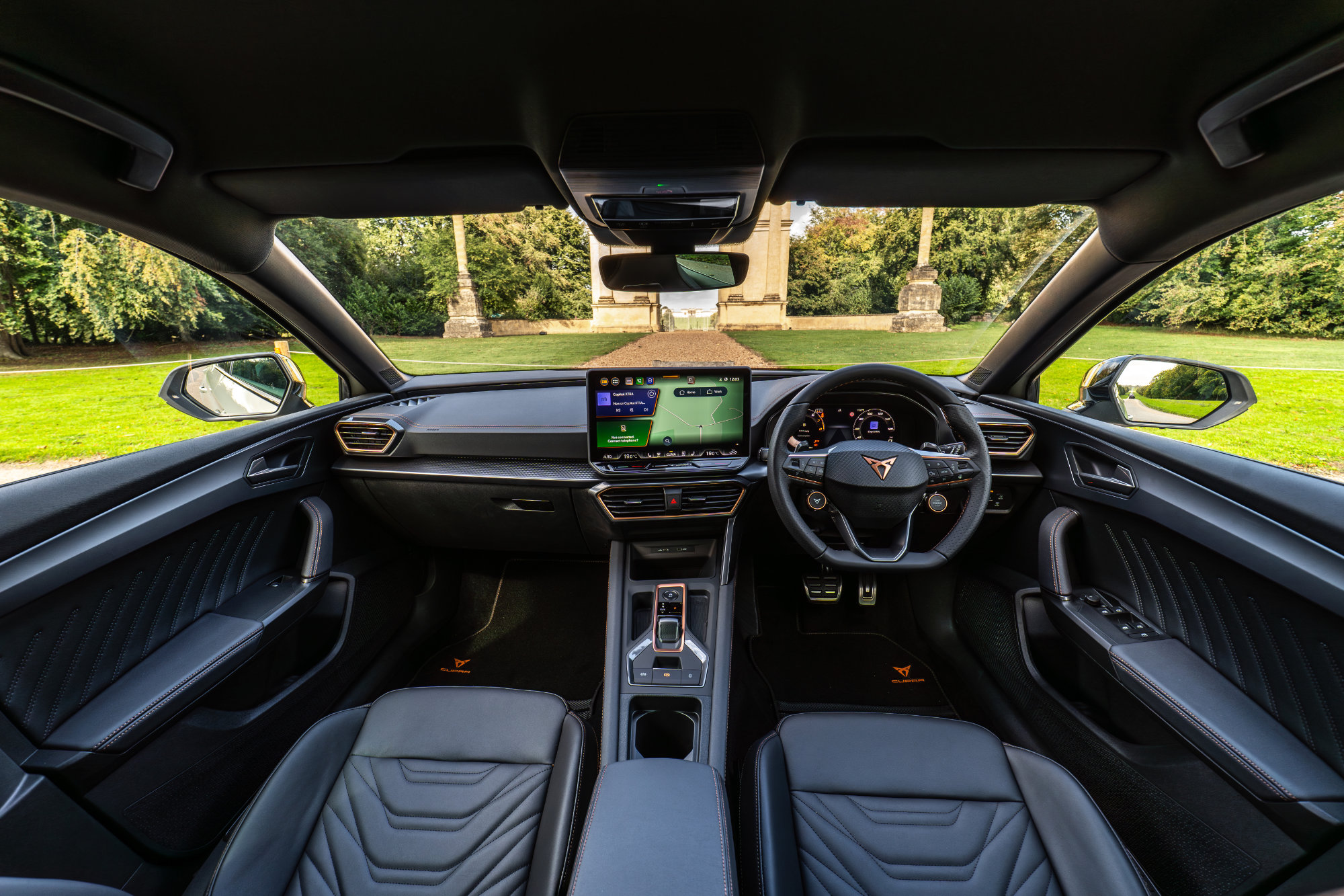 CUPRA Leon Shadow Edition Interior  2.jpg