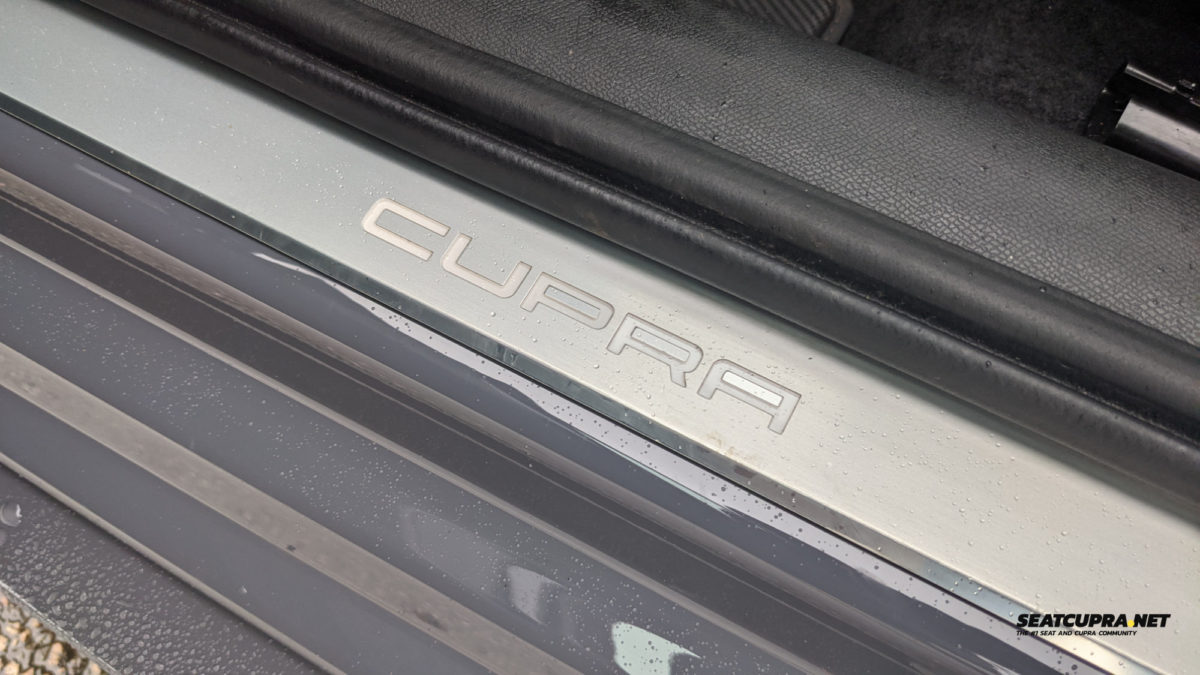 CUPRA lettering in white LED