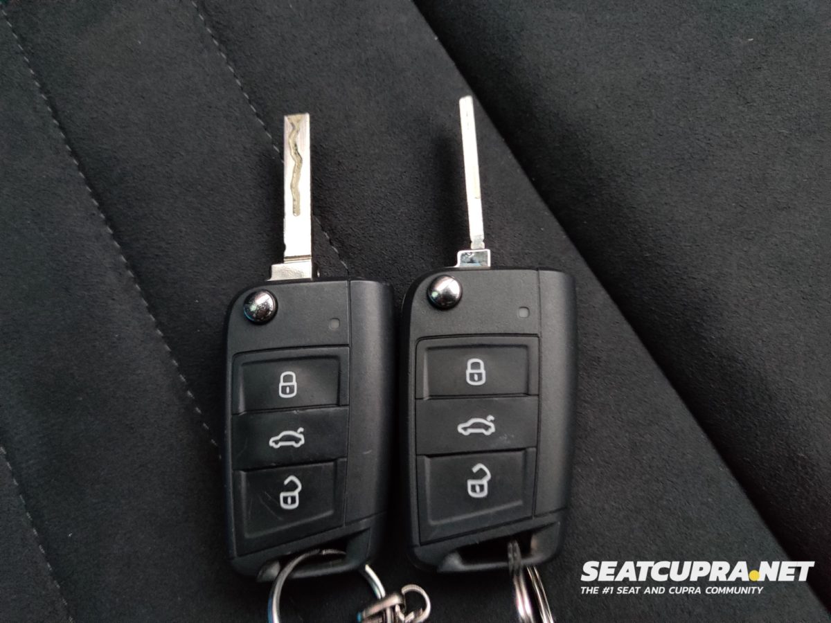 Two SEAT Ibiza FR car keys