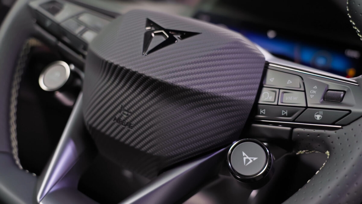 CUPRA Raval VZ Extreme Manganese Matt steering wheel