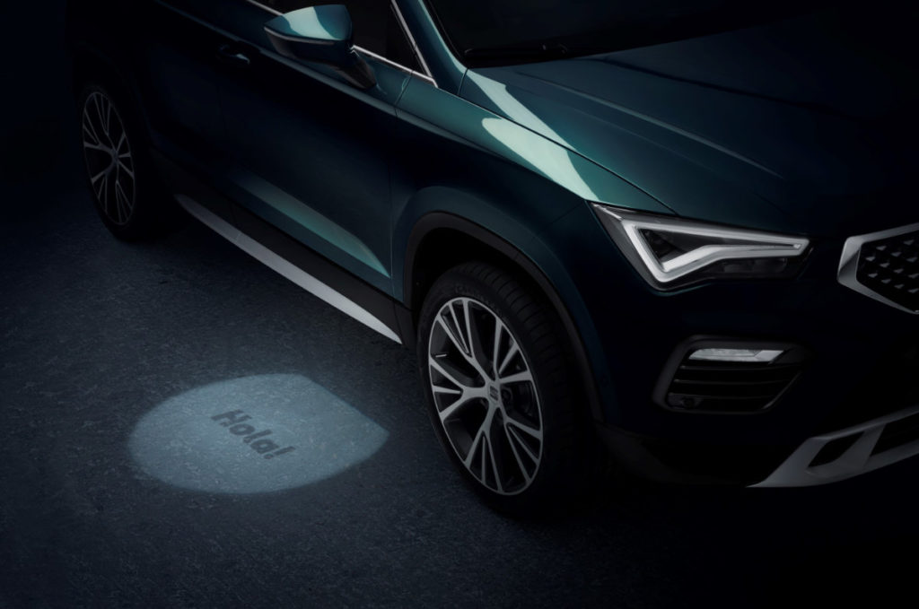 2020 Ateca down light from the mirror saying "hola!"