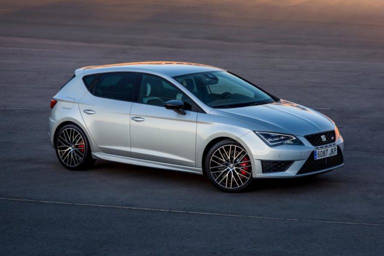 SEAT Leon CUPRA 290, exterior, static shot, 3/4 front view